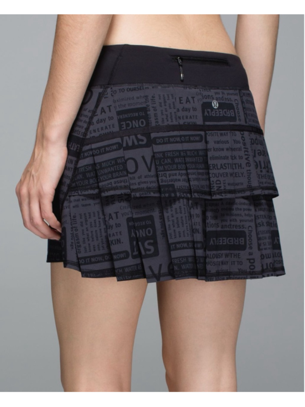 RARE LULULEMON Run: Pace Setter Classic Manifesto Deep Coal Black Skirt, Sz 4